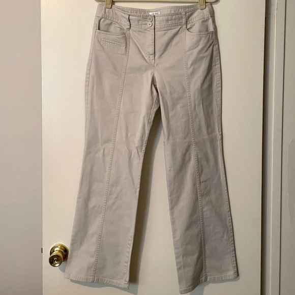 LOFT Pants - Ann Taylor LOFT Classic Khaki Chino Pants - Size 12